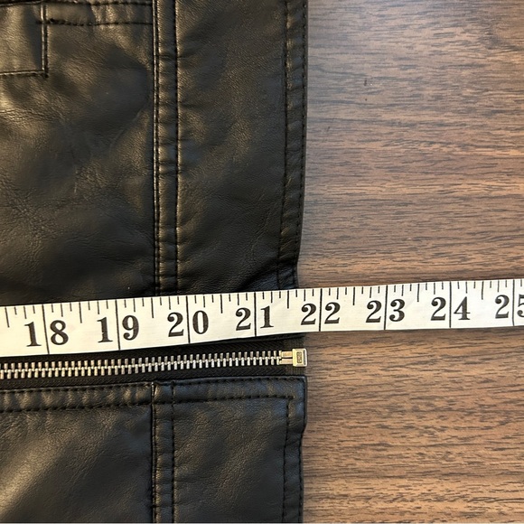 Guess hoodie  girl faux leather jacket 10-12 - Picture 9 of 9